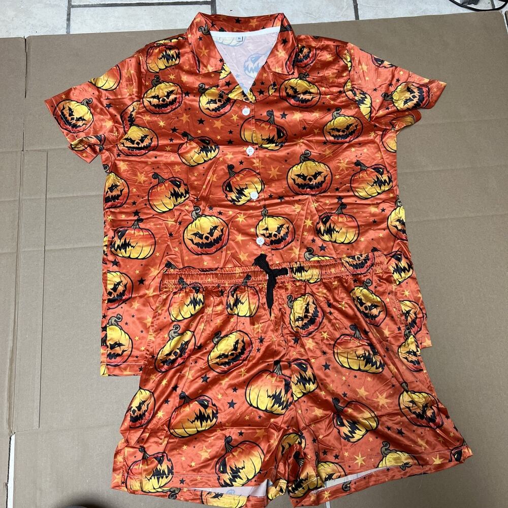 Halloween Pajama Set XL Women Satin Button Down Short Sleeve Shorts Pumpkins